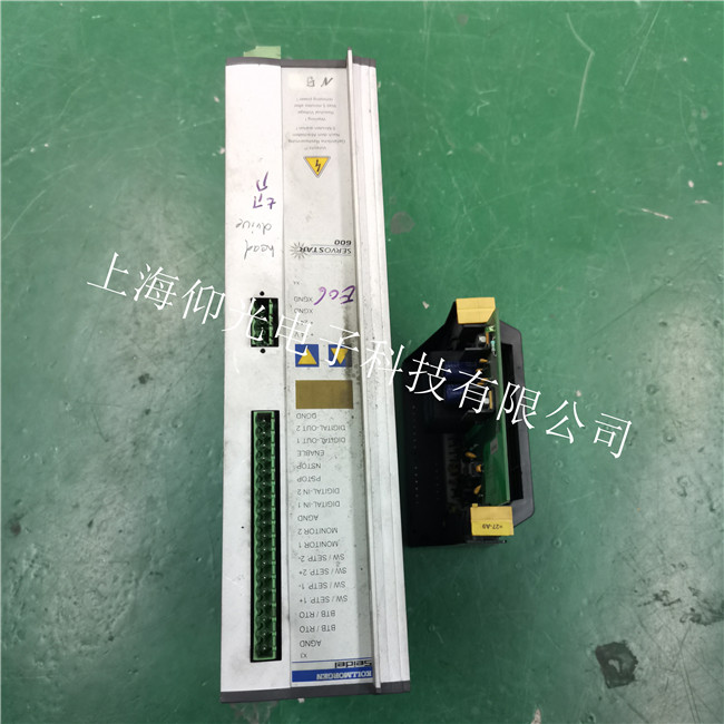 �ŷ�������ά��