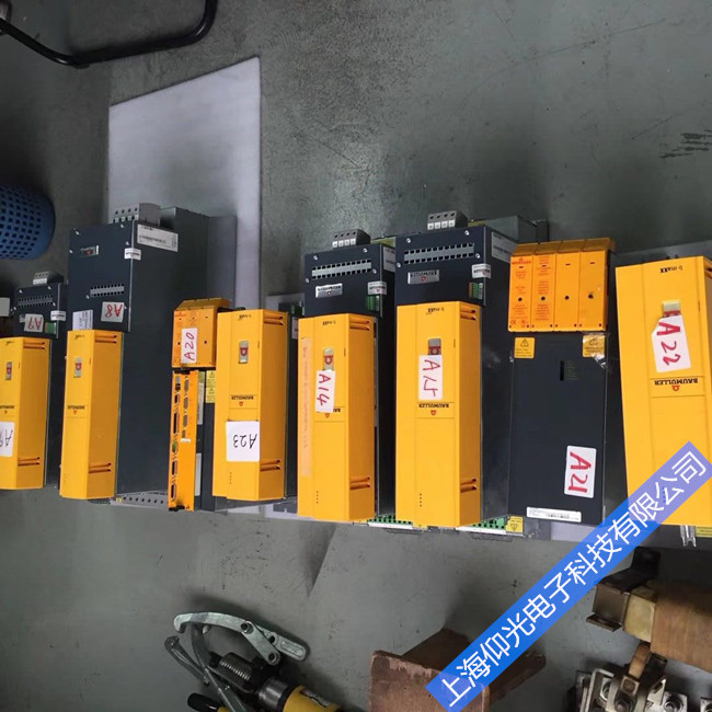 �ŷ�������ά��