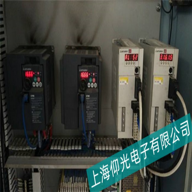 �ŷ�������ά��