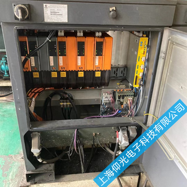 �ŷ�������ά��