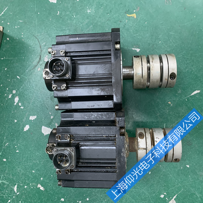 ËÅ·þµç»úάÐÞ