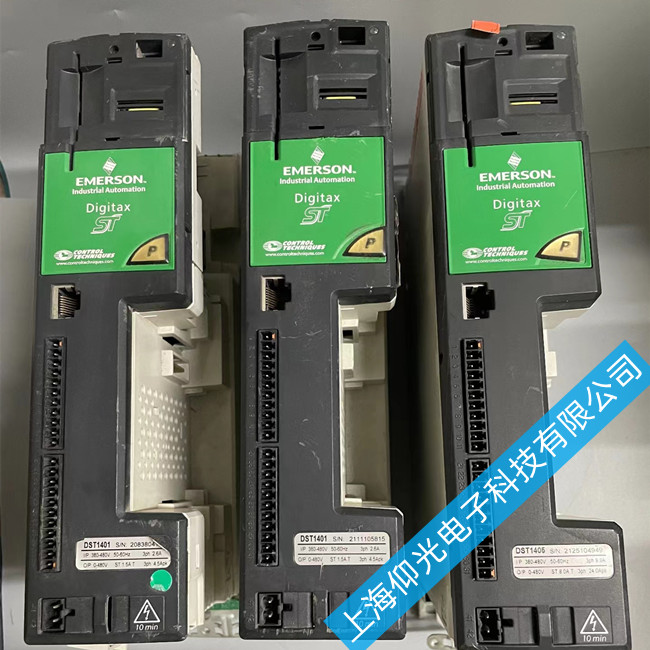 �ŷ�������ά��